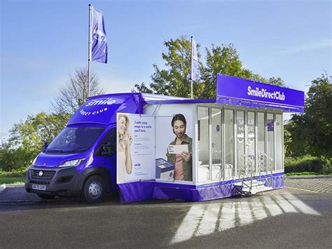 Smiledirectclub Pop Up Bus Free 30 Min Appointments At Fort Kinnaird