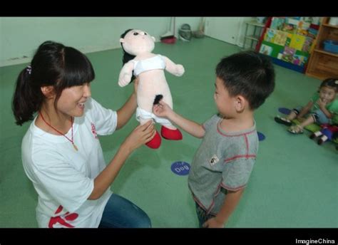 Entertainment Blogger And Internet Info China Kindergarten Class Uses Realistic Dolls To