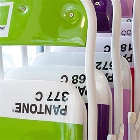 Bella, colorata e frizzante, pantone chair è una seduta comoda e di tendenza che trova posto ovunque, da. Pantone Chairs by Seletti » Gadget Flow