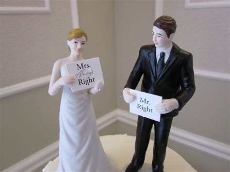 50 Funniest Wedding Cake Toppers That Ll Make You Smile [pictures] Wedding Cake Toppers