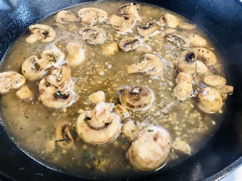 Chicken And Mushrooms In A Garlic White Wine Sauce Slow