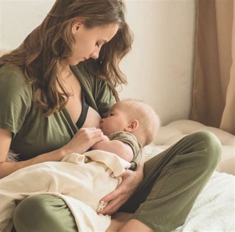 6 Ways A Postpartum Doula Can Make Breastfeeding Easier Breastfeeding