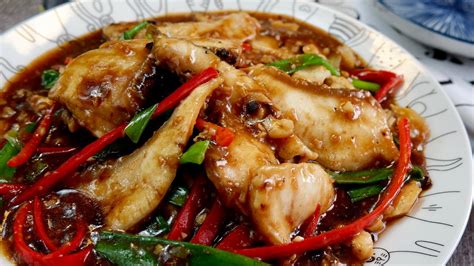 Quick And Easy Fish Stir Fry In Black Bean Sauce 速炒豆酱鱼 Chinese Fish