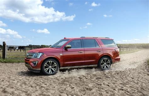 2020 Ford Expedition Vs 2020 Toyota Sequoia Marlborough Ford