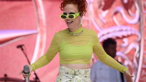 Jess Glynne Blames Anxiety For Last Minute Isle Of Wight No Show Bbc News