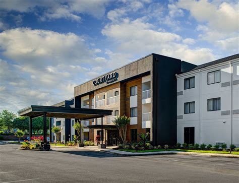 Courtyard By Marriott Columbia Northeastfort Jackson Area In Columbia