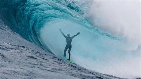 Big Wave Surfer Mark Mathews Takes You Inside Shipstern Bluff