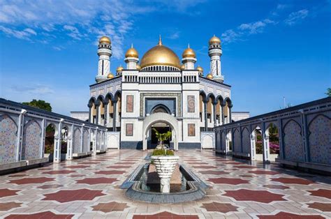 Jame Asr Hassanil Bolkiah Mosque In Brunei Jame Asr Hassanil Bolkiah Mosque In Ad Hassanil