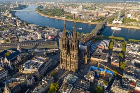 Almanyada Ziyaret Etmeniz Gereken En İyi 8 Yer Papapam