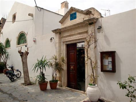 Matt Barretts Greece Travel Blog Etz Hayim Synagogue In