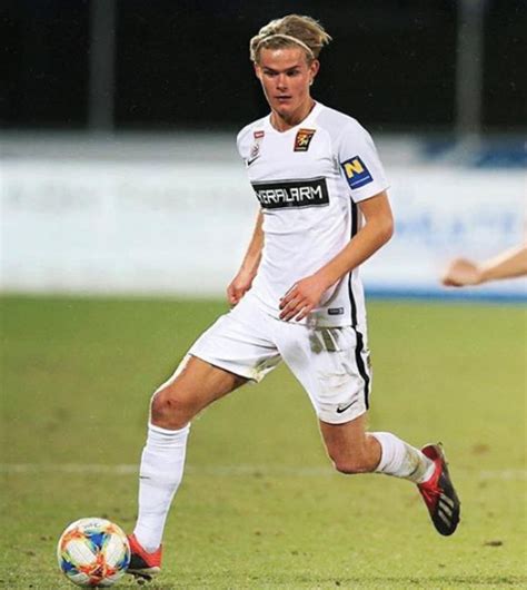 Morten hjulmand, latest news & rumours, player profile, detailed statistics, career details and transfer information for the us lecce player, powered by goal.com. Lecce-HJULMAND, è tutto fatto. Domani le visite mediche ...