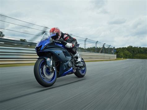 2022 Yamaha Yzf R7 Review First Ride