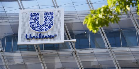 Sampo Produk Unilever Homecare24