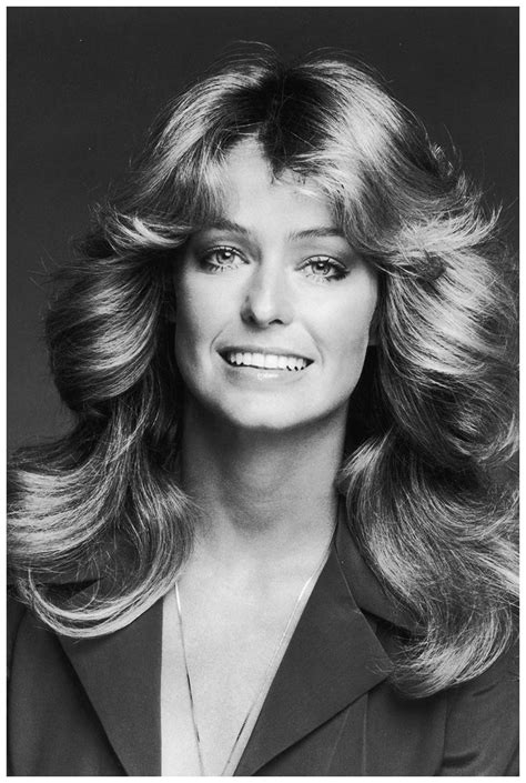 Farah Fawcett 1975 Famous Hairstyles 1970s Hairstyles Vintage