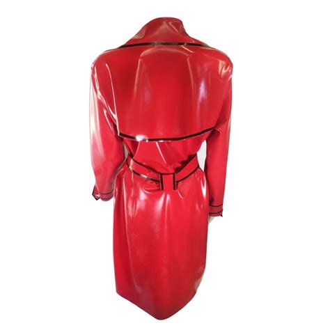 Trench Coat Flasher En Latex Rouge Super X Studio