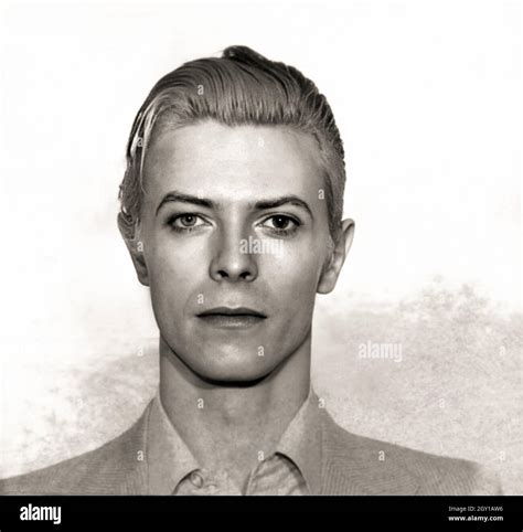 David Bowie 1976 Hi Res Stock Photography And Images Alamy