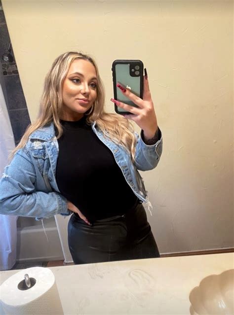 Teen Mom Jade Cline Shows Off Curves In Skintight Jeans For New Selfie