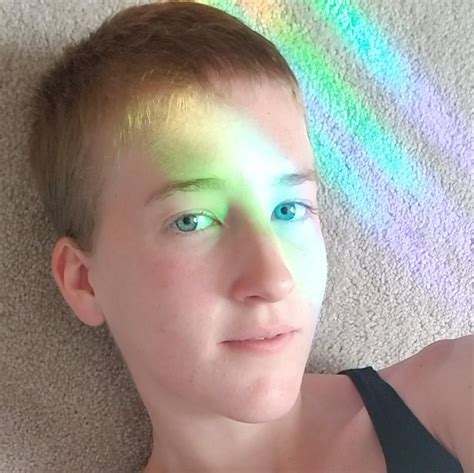 Long Time Lurker First Time Posting Hiiiii Theythem Rnonbinary