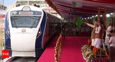 narendra modi bhopal visit live updates pm modi flags off vande bharat express train between