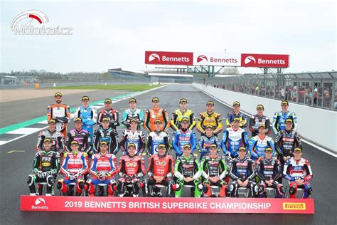 bsb 2019 v silverstonu vyhrál elliott a mackenzie motorkáři cz