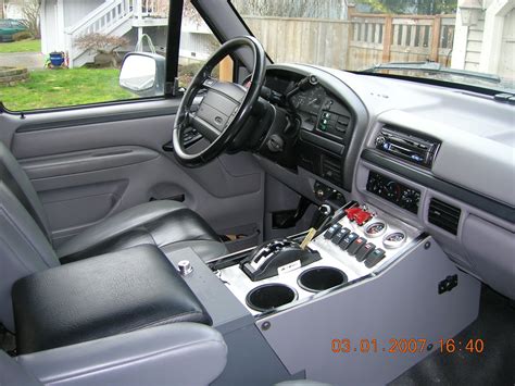 Introduced in 1966 the ford bronco was ford's attempt to compete with the jeep cj5 & international harvester scout. 1996 Ford Bronco Interior Diymid Com | Stuff i wont for my ...