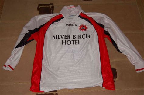 Omagh Town Home Football Shirt 2005