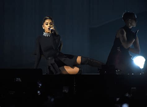 Ariana Grande Falls On Stage During Tour Video The Rickey Smiley