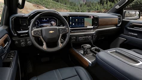 Heres The New 2022 Chevy Silverado Interior Its So Much Better