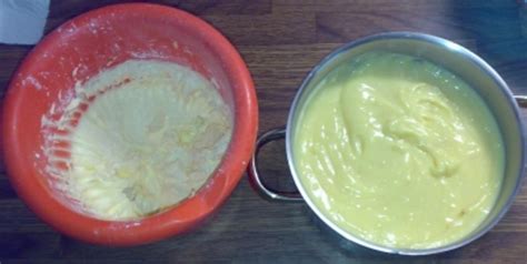 Sie finden in diesem buch zarte tartes mit obst, creme oder schokolade, saftige topfenkuchen, schnelle rührkuchen mit feiner würze, blechkuchen für die große runde mit marillen, heidelbeeren oder kirschen und noch viel mehr. Flacher Maulwurf-Kuchen - Rezept Von Einsendungen Nici70 ...