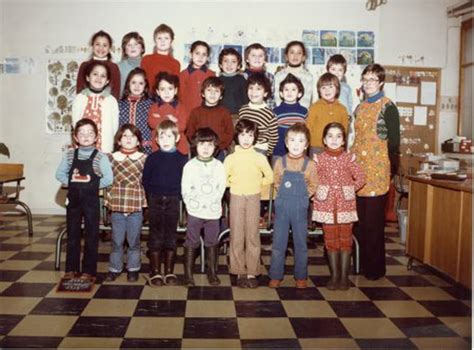 Photo De Classe Ecole Primaire De 1980 Ecole Primaire Copains Davant