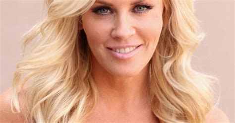 Jenny Mccarthy To Pose Nude For Playboy Again