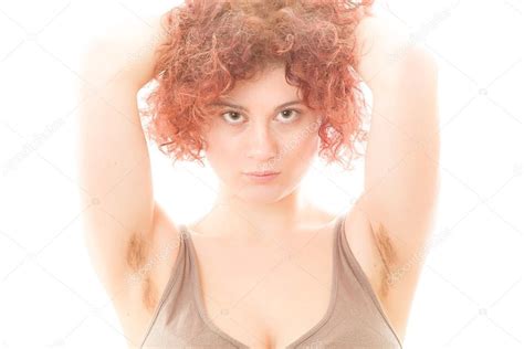 Mujer con axilas peludas fotografía de stock mrkornflakes 65671139