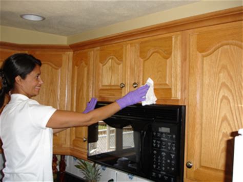 As well as its ability to remove grease from kitchen cabinets, citrus oil also has a very pleasant smell without the need for artificial perfumes. How to clean grease from kitchen cabinet doors | eHow UK