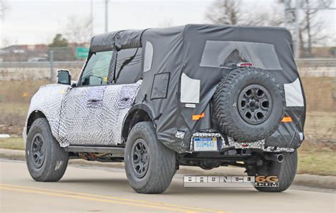 Newly Spied 2021 Bronco In Rugged Trim Bronco6g 2021 Ford Bronco