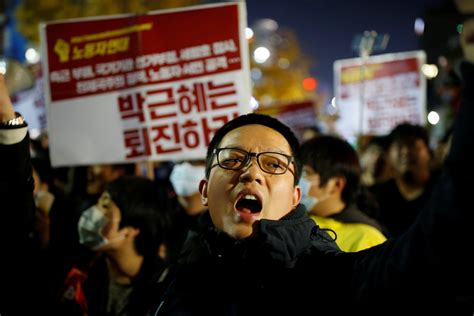South Koreans Demand Presidents Resignation In Influence Scandal