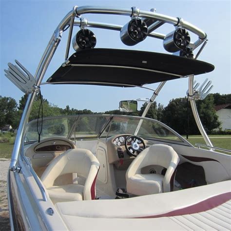 How To Choose The Right Wakeboard Tower For Your 1996 Searay Boat