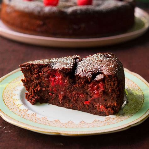 Nigella Lawsons Chocolate Raspberry Pudding Cake Baking Recipes Cake
