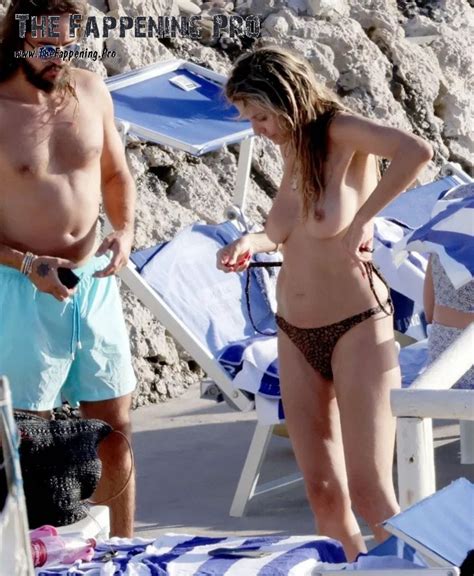 Heidi Klum Nude By Paparazzi In Capri 2023 10 Photos The Fappening