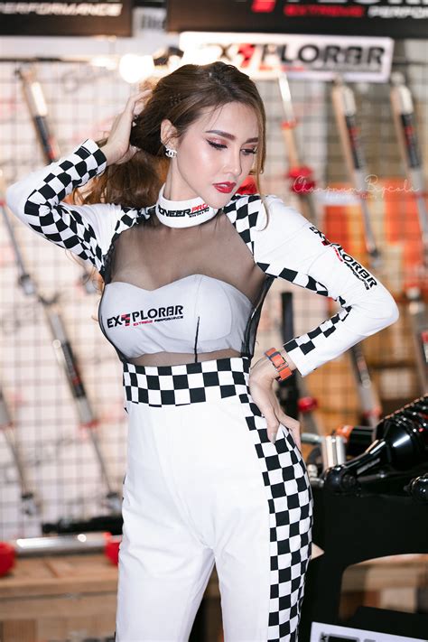 motor show model thitikarn srisap baobua