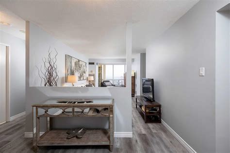 Hillcrest Avenue Mississauga Studio Linea Home Staging And Redesign
