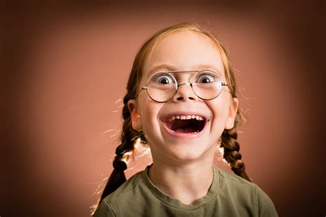 Happyexcited Little Girl Wearing Nerdy Glasses Kinderdentist