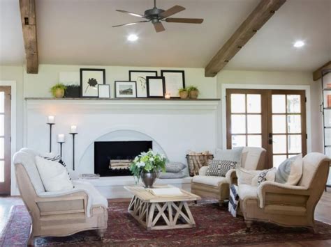 Pin By Jan Kehres On Remodel Fixer Upper Living Room Farm House