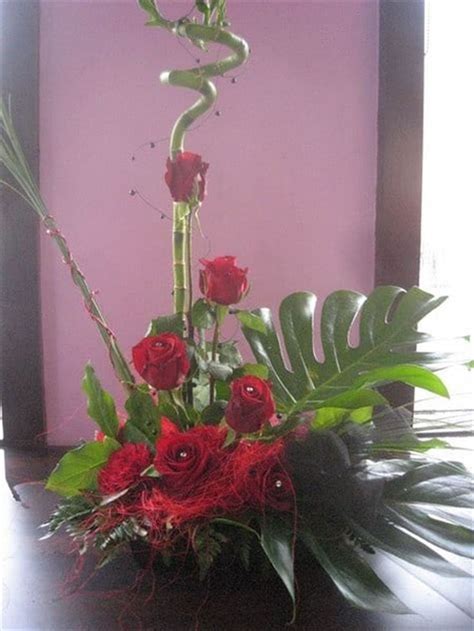 25 Beautiful Valentines Floral Arrangements For Valentines More