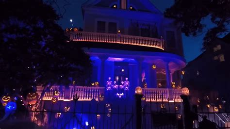 Best Halloween Decorated Houses Nyc Get More Anythinks
