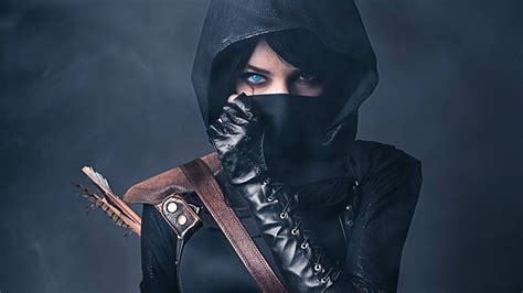 Download Thief Covering Her Face Wallpaper