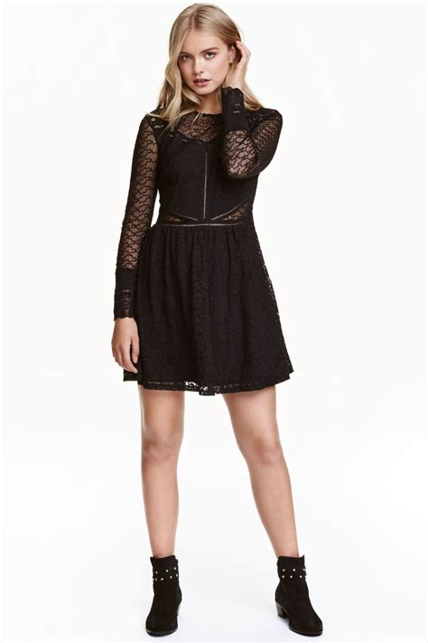The Best Little Black Dresses For Showing Off Your Body Type Lace