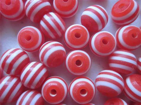 Red And White Striped Resin Beads 8mm 20 Beads