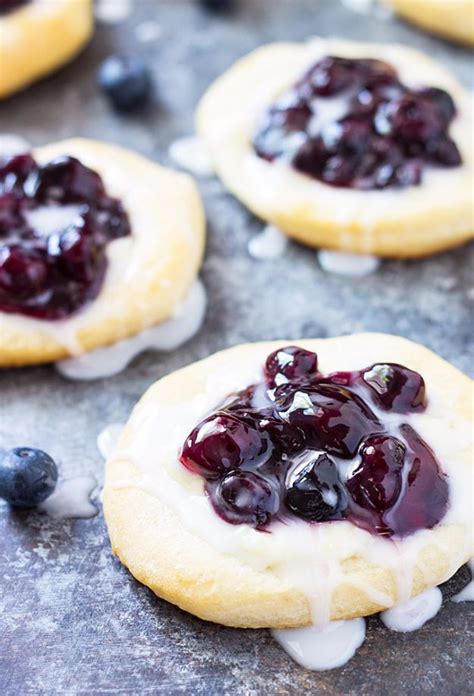 Then make a hole in the center of the dough. 35 Incredible Things to Make With Canned Biscuits - DIY Joy