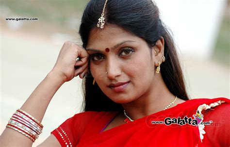 Indian Aunties And Girls Desi Aunties In South Indian Movies