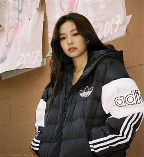 Blackpinks Jennie Shows Off Her Unique Charm In Adidas